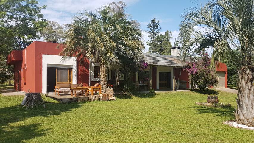 INCREIBLE CASA PUNTA DEL ESTE (LAGUNA DEL SAUCE