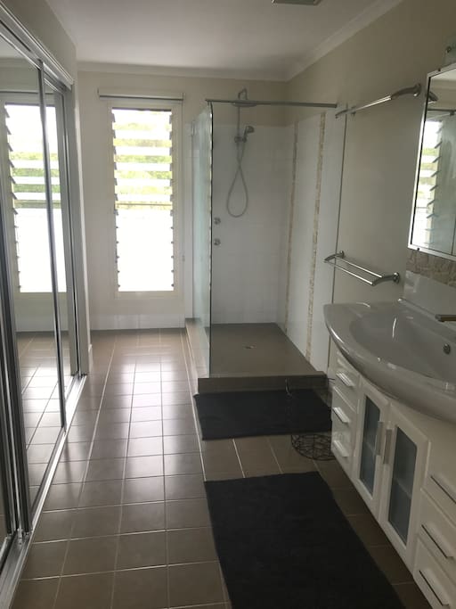 Main Bedroom Walk around Bathroom upstair's