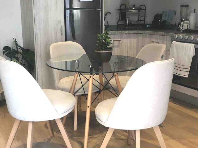 Entire home with 1 bedrooms in Mexico City - Departamento cozy con terraza privada (Santa Fe)