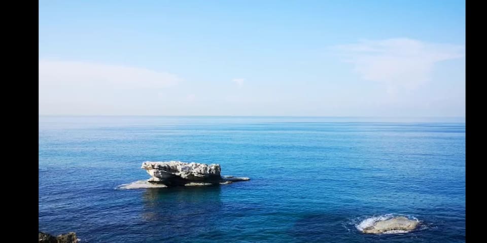 CHALET 11 _ ( 1 of 4 on AIRBNB ) The 180° SEAVIEW