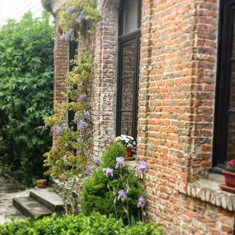 At Matt&Clém's:
studio in the heart of Montreuil