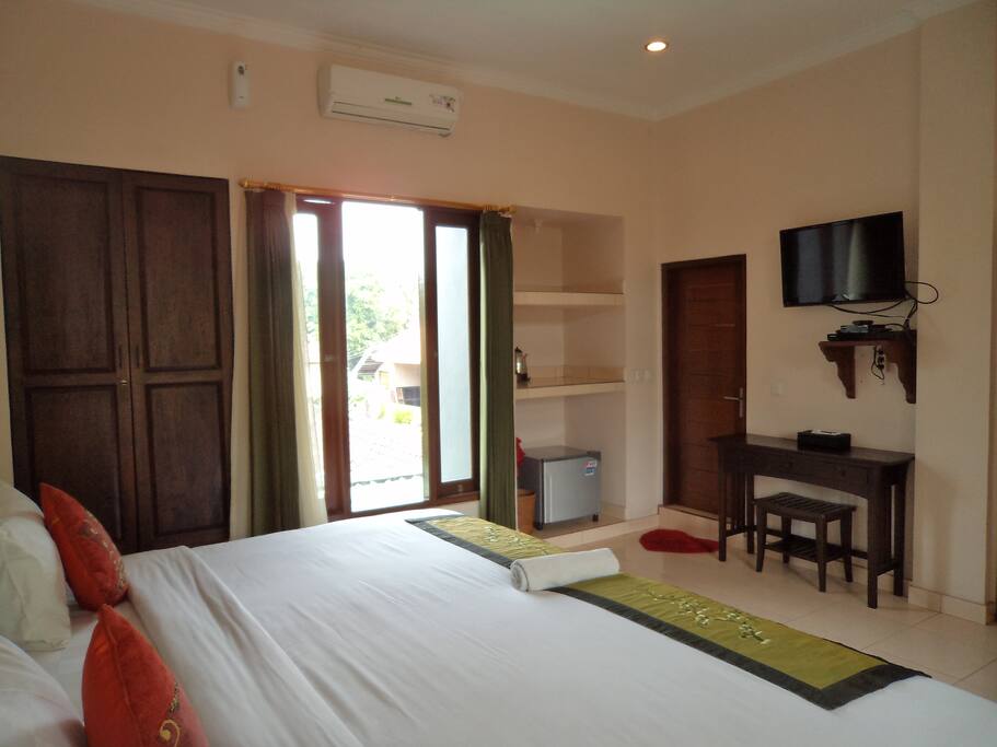 Room 2 (Studio Room)