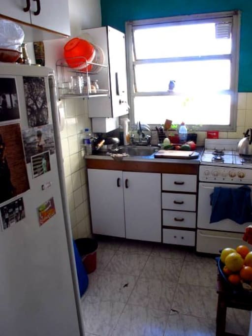Cocina, Heladera con freezer y lavarropa