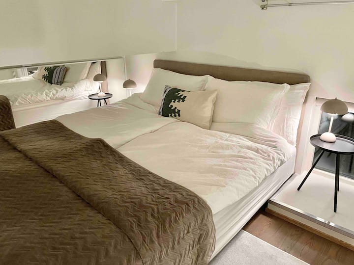 เตียงควีนไซส์ที่สะดวกสบายใหม่ล่าสุด