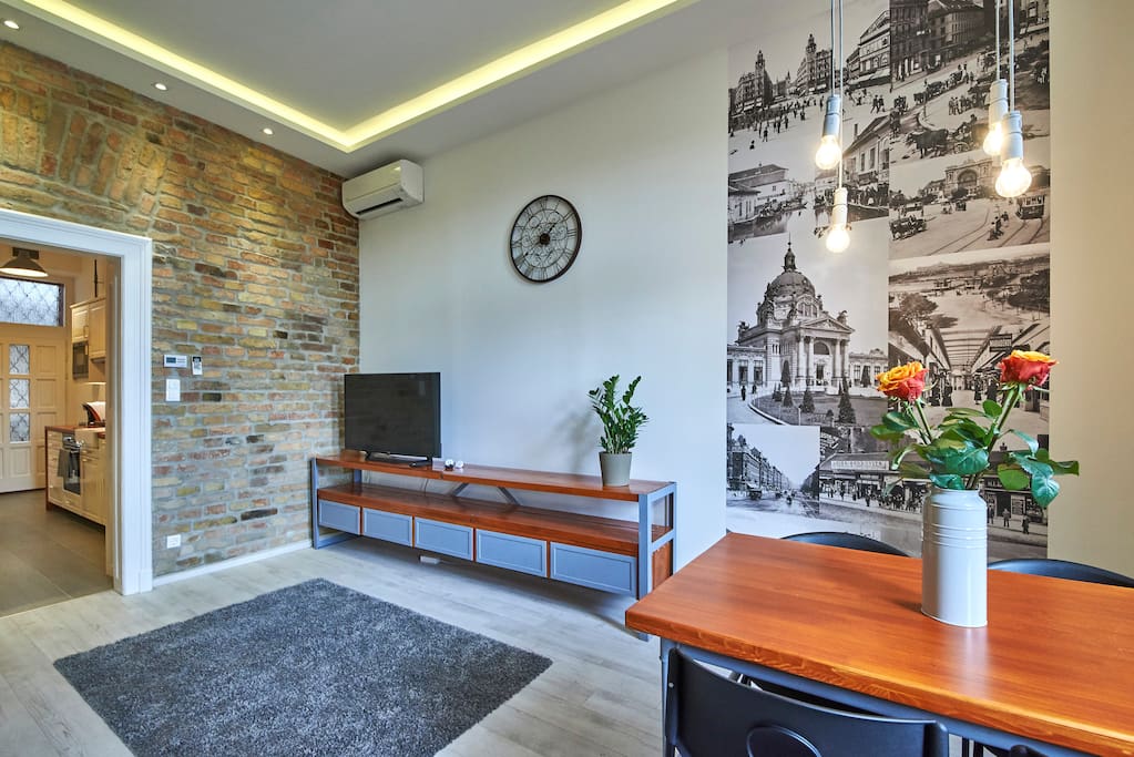 Design is industrial but elegant.
