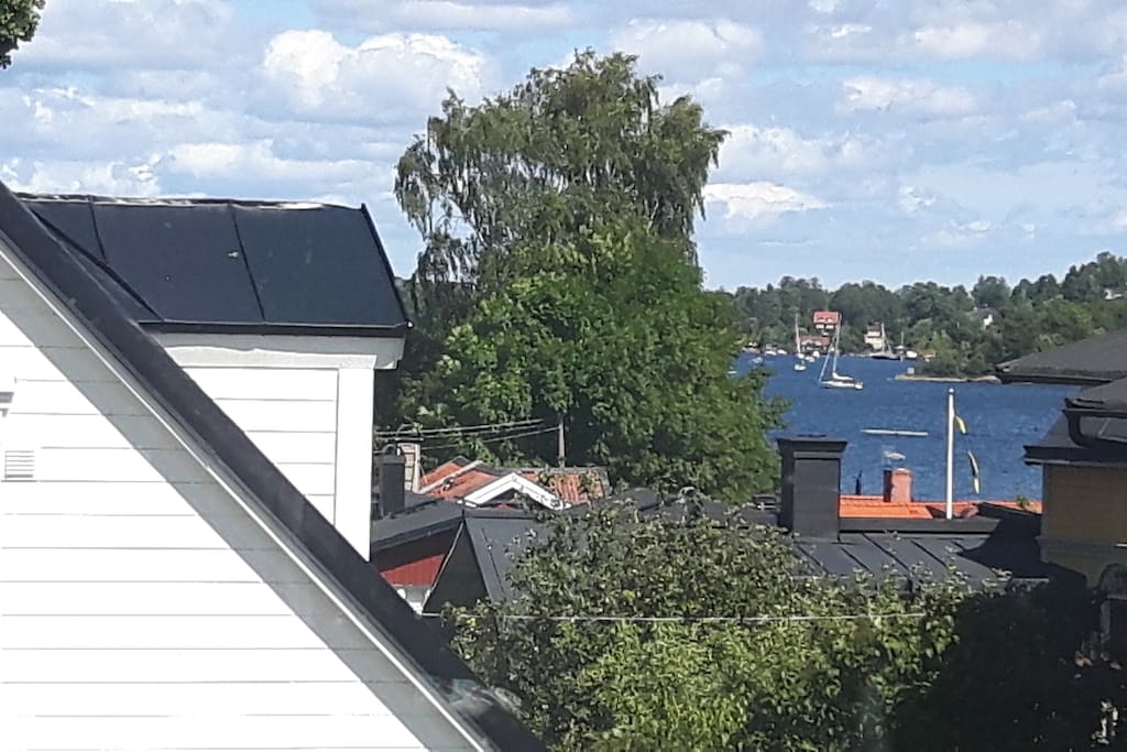 From the living room you have a nice view of the village and boat life