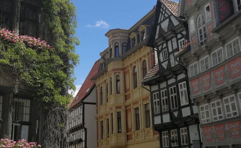 Popular Airbnb listing: Quedlinburg Marktplatz-Suite in Quedlinburg