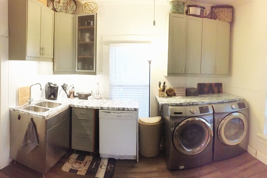 Fully equipped kitchen including access to laundry if desired.