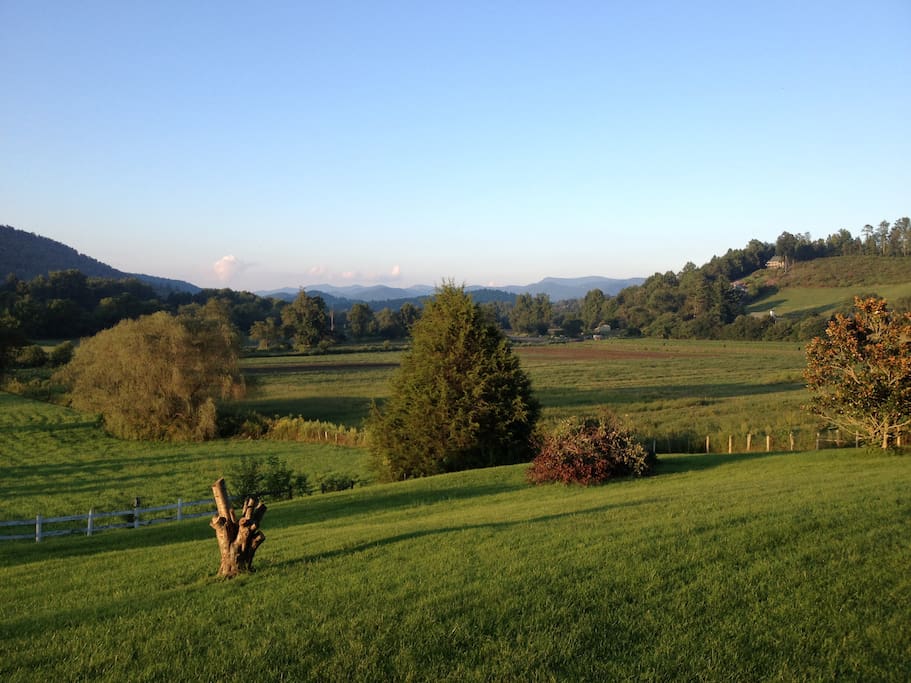 180 degree views in Wolffork Valley
#explorerabun