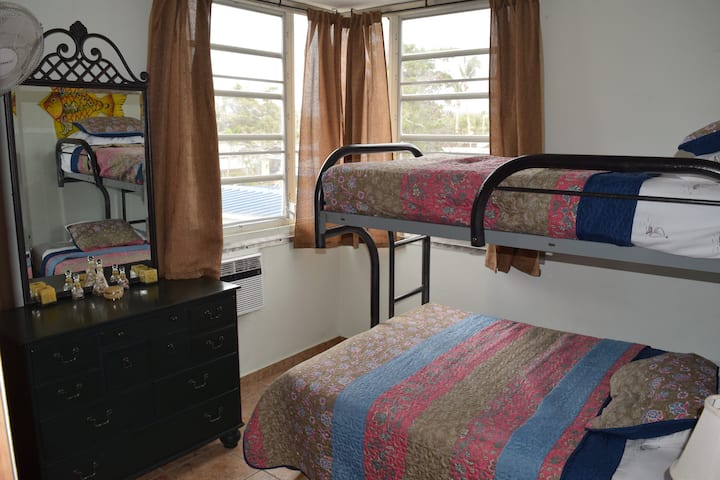 Habitación con literas