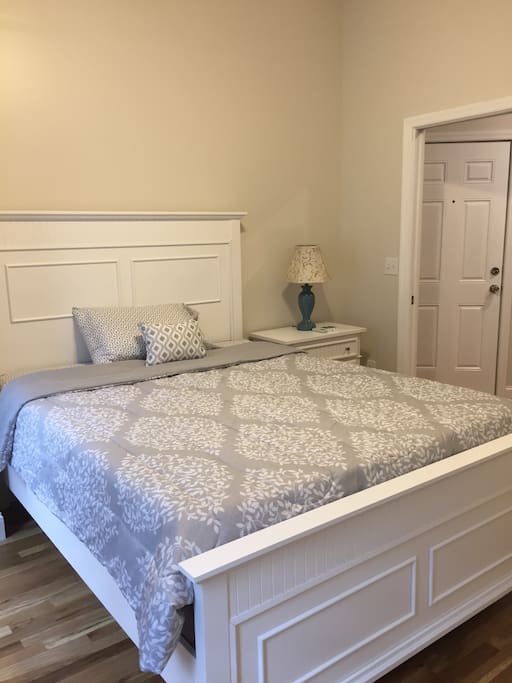 Bedroom with queen bed