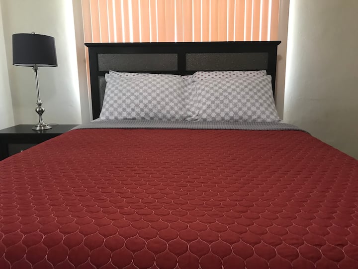 غرفة النوم 1