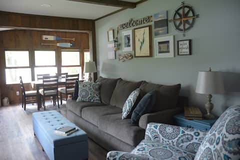 Restful & Relaxing Cottage on Lake Bomoseen