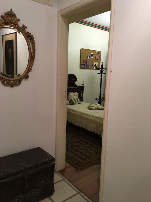 Corredor de acesso ao quarto.