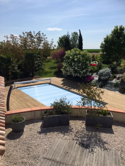 piscine avec volet de sécurité