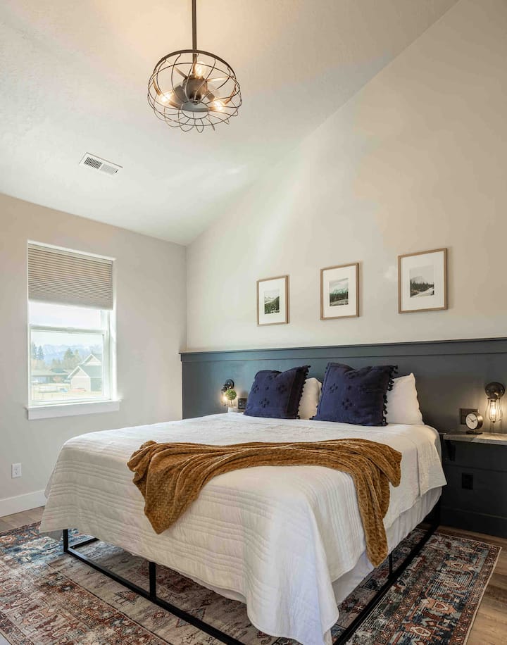 First Bedroom- King Bed