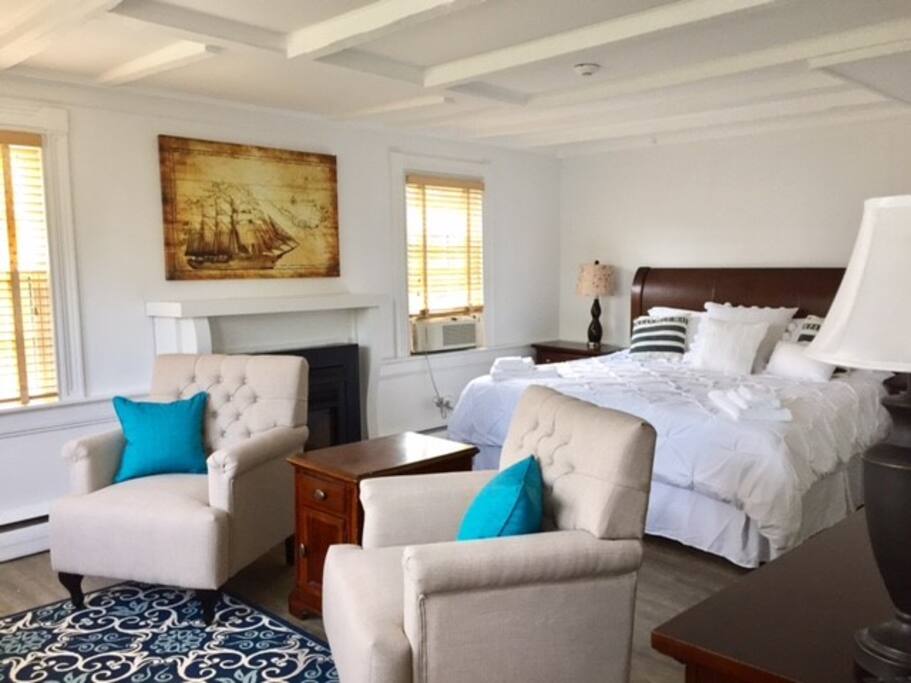 King Bed #1 with Private Bath and Sitting Area