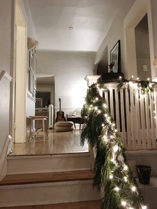 Welcome to my adorable attic apartment!