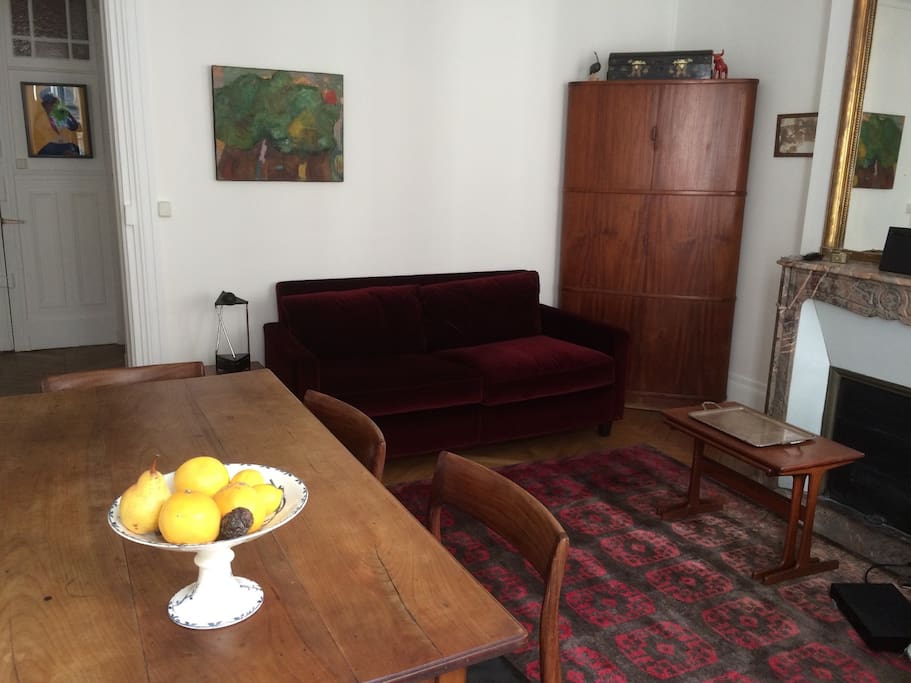 Séjour confortable
avec cheminée