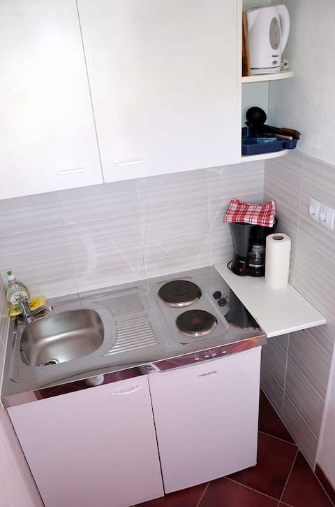 Top performing Airbnb: Splendid studio apartment in Milna