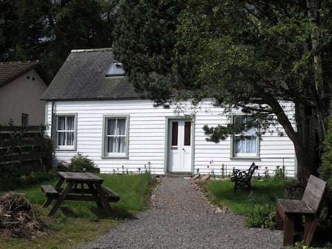 Thornbank Cottage - άνετο και απλό, επιτρέπονται τα παιδιά και τα κατοικίδια