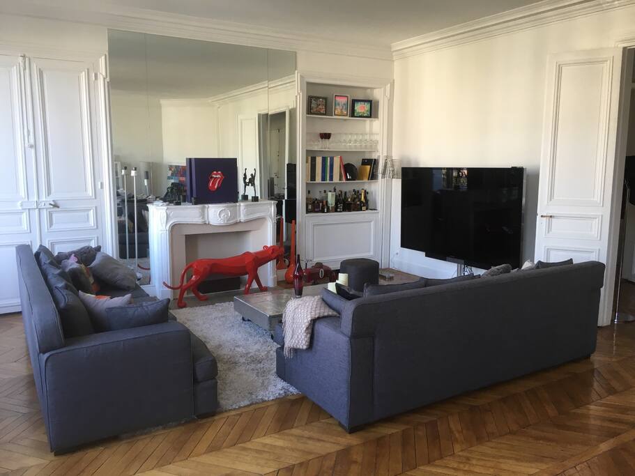 Living room with the 85" screen