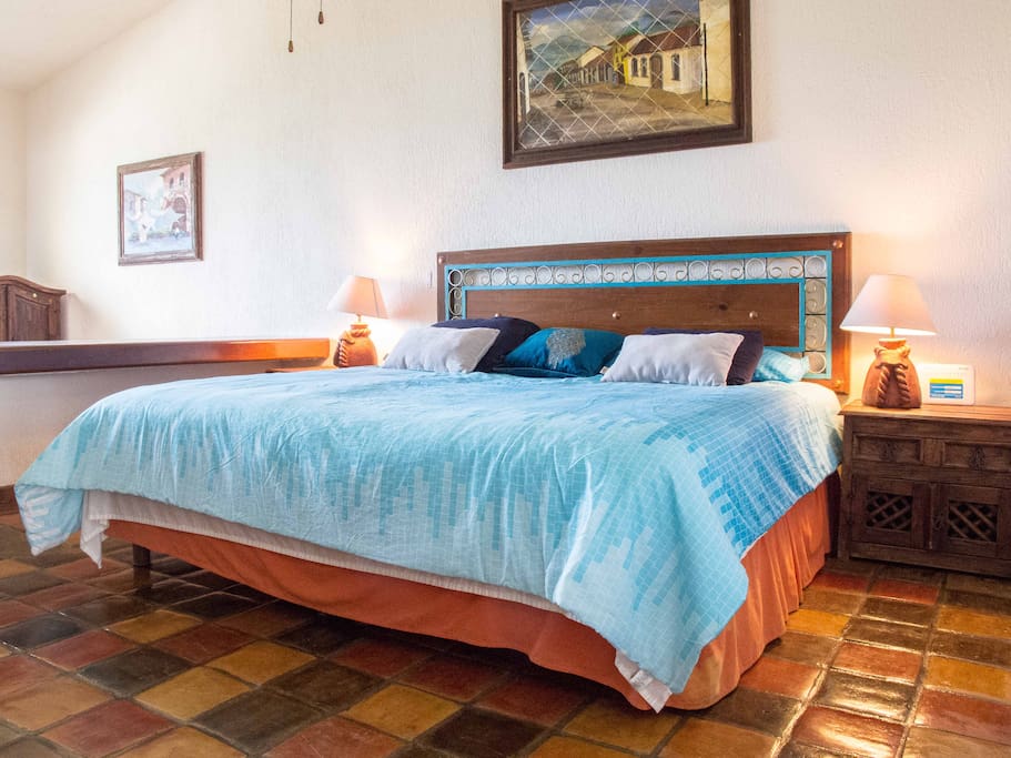 King Size bed, well lit and free wifi