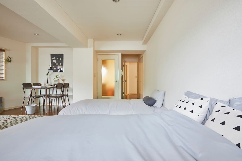 522 square feet.