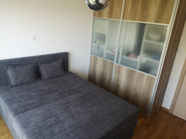 საძინებელი 1