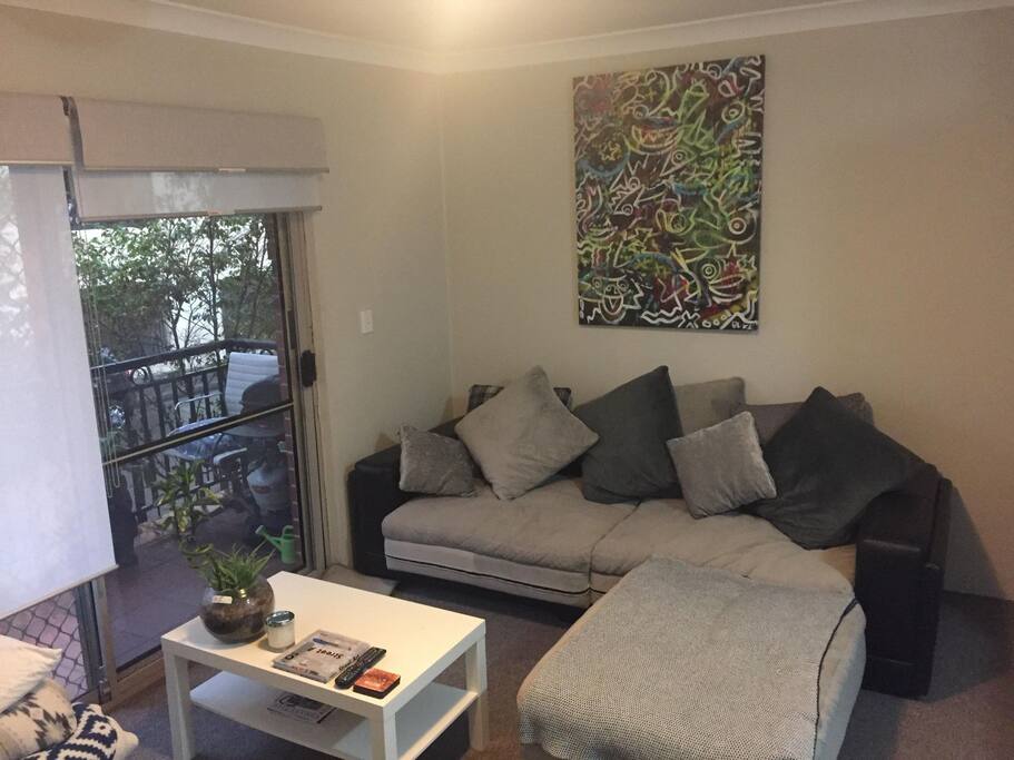 Couch - option for 3rd person