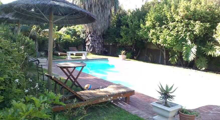 Constantia Lazy River, Arum cottage gallery image 4