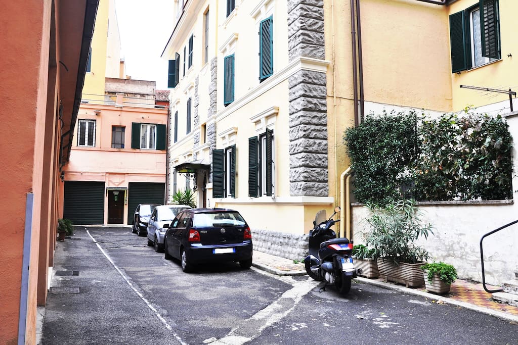 scorcio del cortile comune