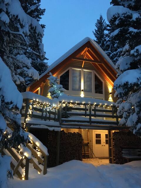 High Rustler House - Ski-in, Ski-out @ Castle
