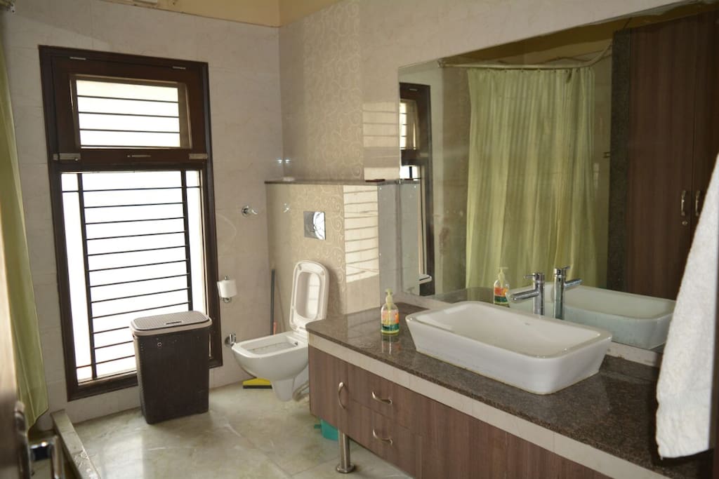 Washroom, Master Bedroom