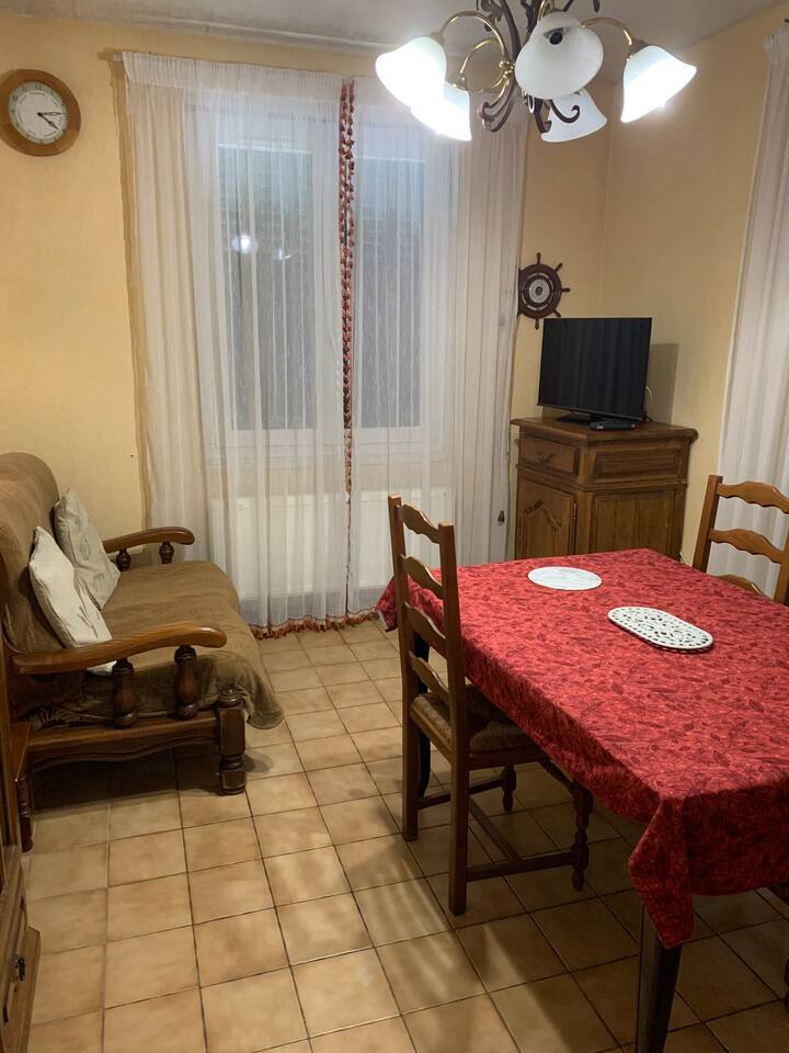 Petite Maison Entière. Nini - Villeneuve-sur-Yonne