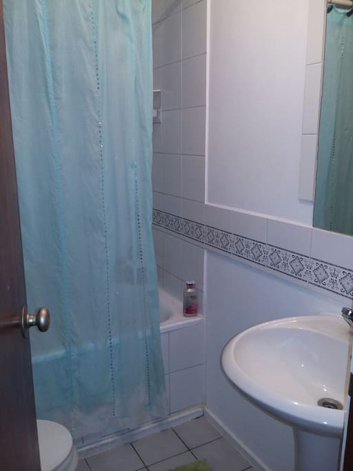 baño con ventilación natura