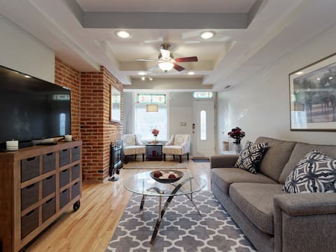 Top performing Airbnb: Entire Upper Fells Pt. Three Bedroom Beauty! in Upper Fells Point