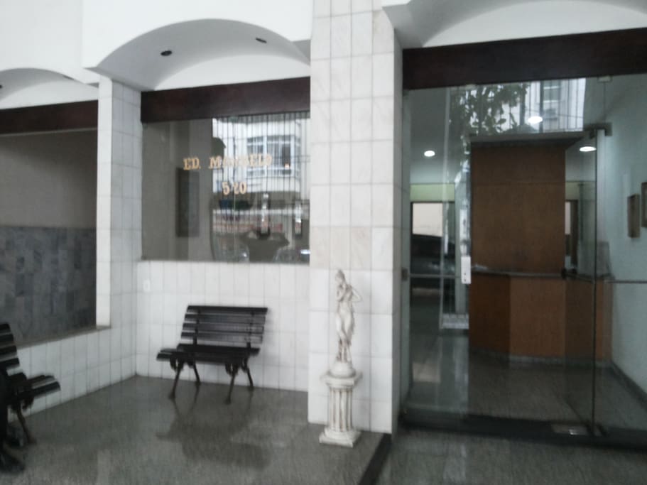 Entrada do prédio