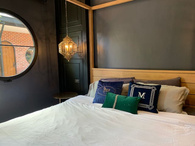 3 BED Room/Full kitchen/near BTS Thonglor/Emporium