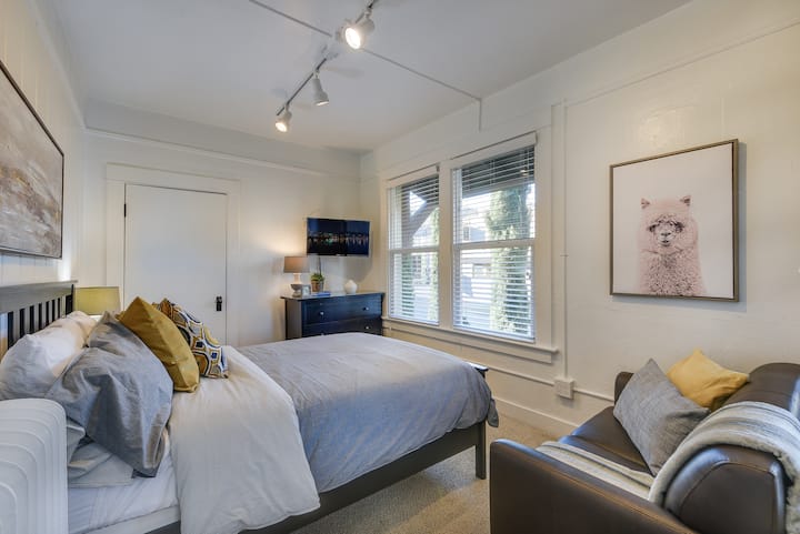 Best Neighborhood In Town! 9 - Portland, OR