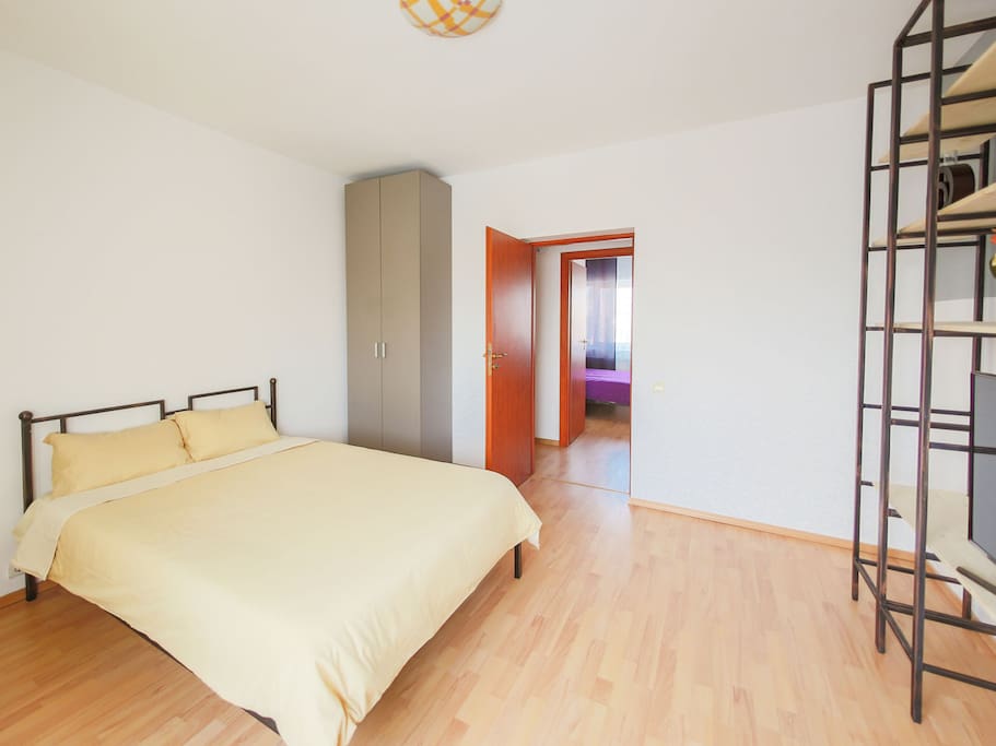Main bedroom of Diana Apartment