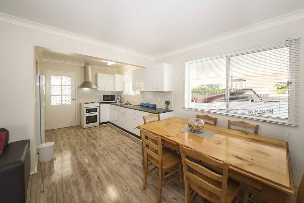 dining, kitchen
