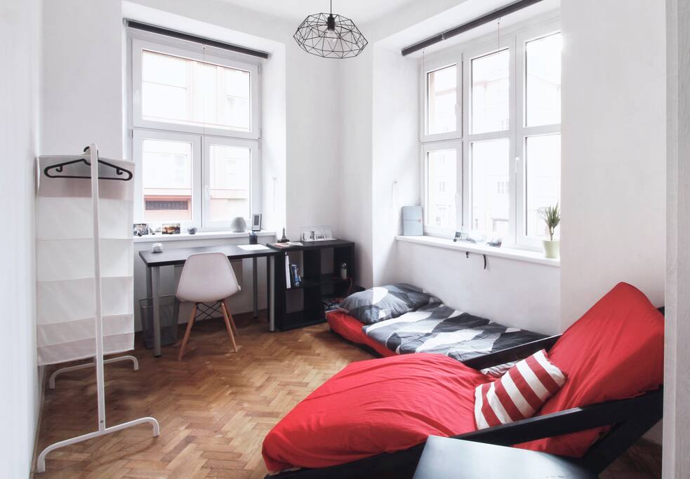 Bedroom: single-bed & relaxing chaise