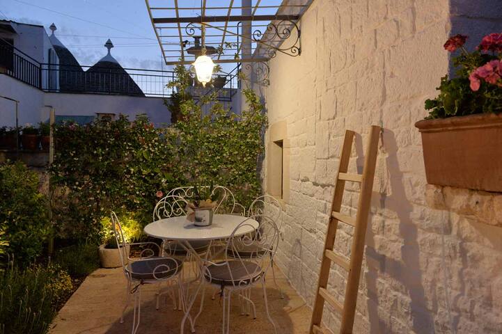 Trulli MADIA Luxury – L’Ulivo gallery image 5