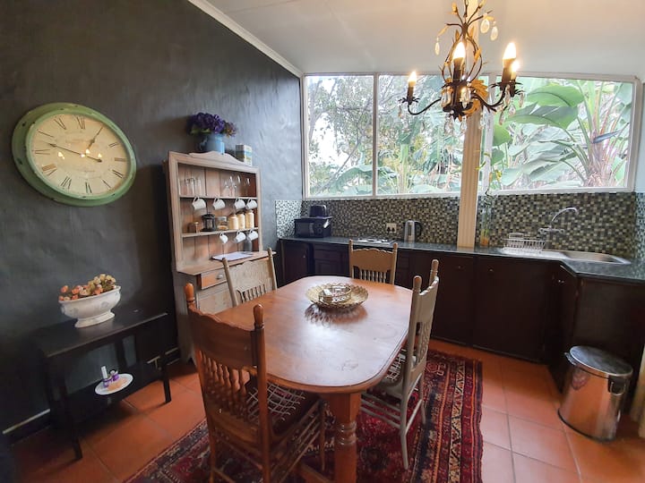 Self-catering Unit In Waterkloof Ridge - Pretoria