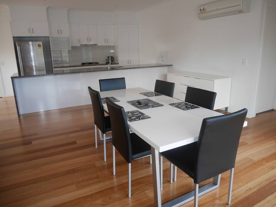 Kitchen/Dining