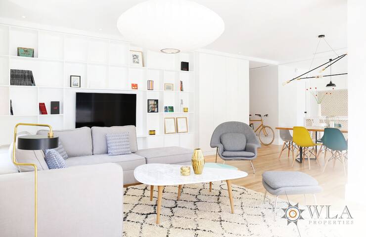 Bright 3-Bedroom with Private Pool & Terrace gallery image 2