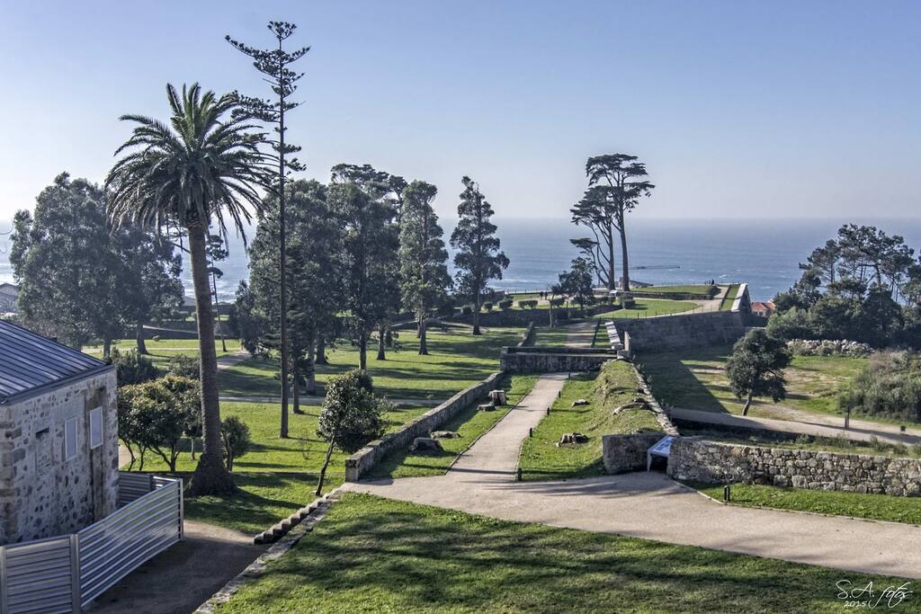 Castillo de Santa Cruz (5 min caminando)
