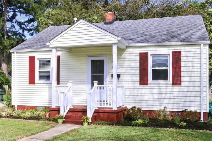 Adorable Beachy Home In Norfolk - Norfolk, VA
