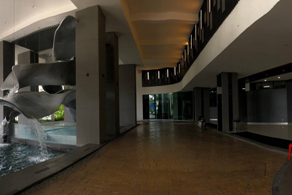 Drop-off Hall